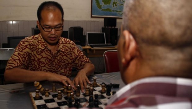 yuk, lihat bagaimana penyandang tuna netra bermain catur