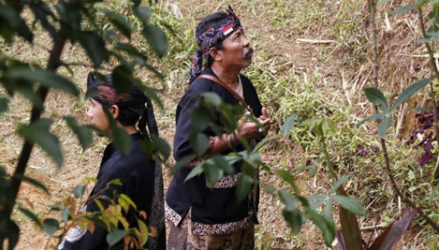 FOTO: Aksi Pawang Hujan Saat Kedatangan Presiden SBY