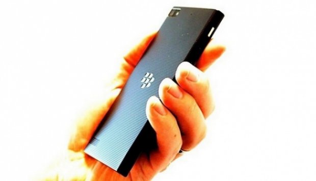 BlackBerry Z3 Jakarta, Smartphone Murah Dari BlackBerry (Support Android Apps)