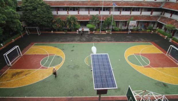 Sekolah Bertenaga Surya Pertama di Indonesia