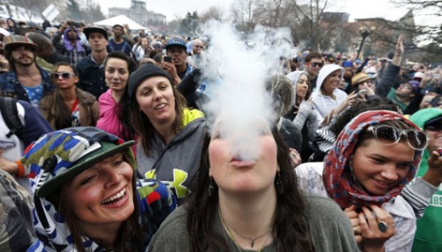 Asyiknya Menikmati Festival Ganja di Denver