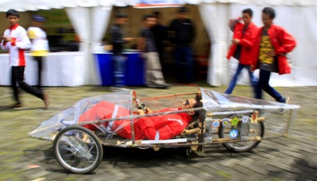 Mobil Bambu Buatan Siswa SMK Politeknik TEDC