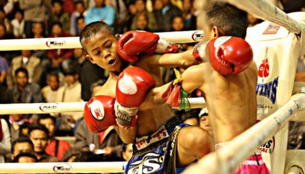 Kisah dan Resiko Muay Thai Anak-anak