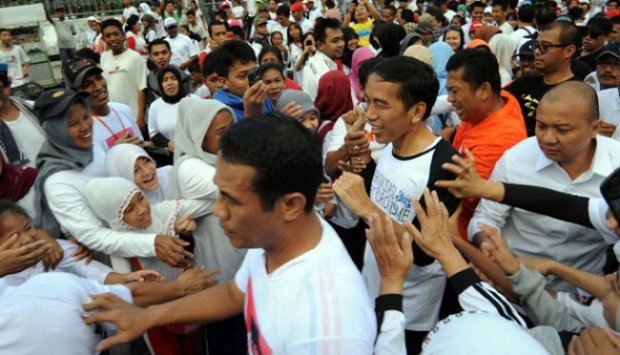 &#91;Panasda Panasbung Jangan Masuk&#93; Foto foto Jokowi di Makasar Hari ini