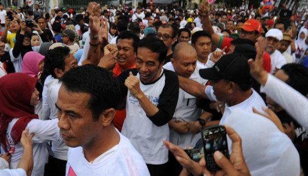 &#91;Panasda Panasbung Jangan Masuk&#93; Foto foto Jokowi di Makasar Hari ini