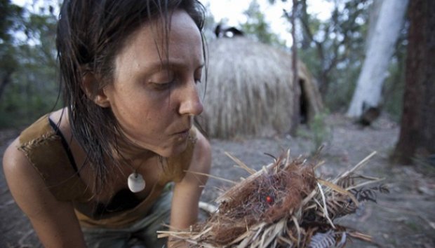 Claire Dunn, Wanita yang Memilih Tinggal di Tengah Hutan