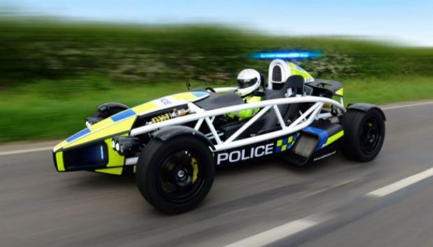 Inggris Miliki Mobil Polisi Tercepat di Dunia