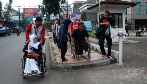 Bandung Kota yang Tak Ramah dengan Penyandang Disabilitas