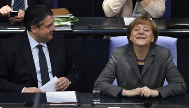 Beginilah Ekspresi Kanselir Jerman dalam Sidang Parlemen