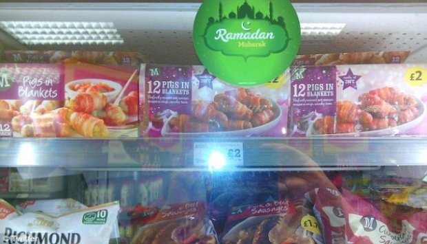 Lihat, Mal Ini Nekad Jual Produk Babi dalam Promosi Ramadan