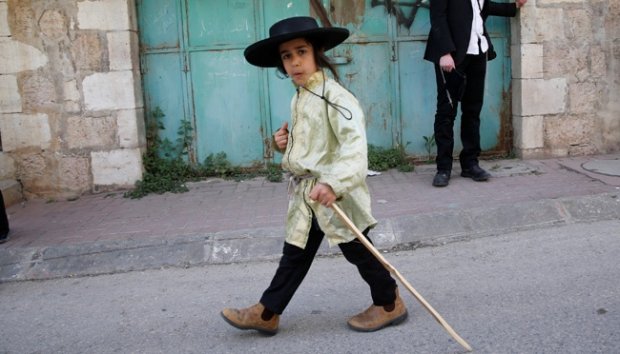 Lucunya Anak-anak Yahudi pada Perayaan Hari Libur Purim
