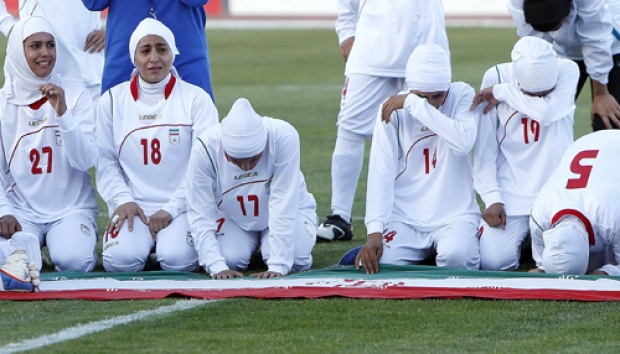 &#91;WTF !!!&#93; Empat Pemain Timnas Putri Iran Ternyata Laki-Laki