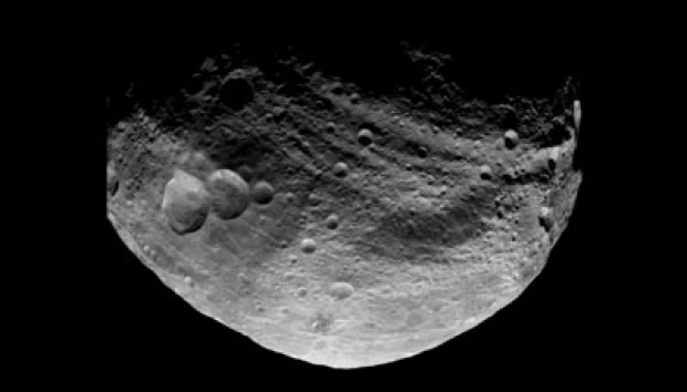 NASA Temukan Bercak Putih Misterius di Ceres
