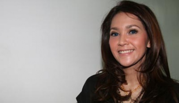 Dul Kini Tinggal dengan Maia Estianty