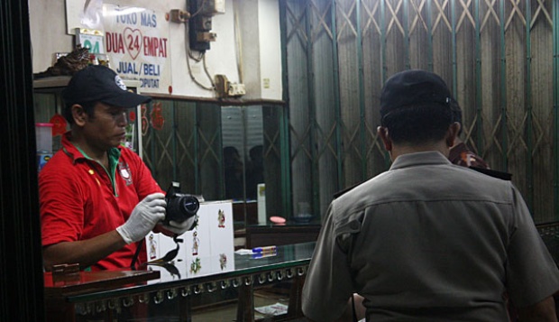 Rampok Berpistol Jarah 6 Kg Emas di Brebes