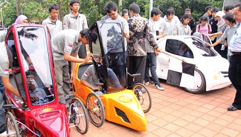 Keris RV dan Kalabia evo-3, Mobil Hemat Energi Jagoan Universitas Indonesia