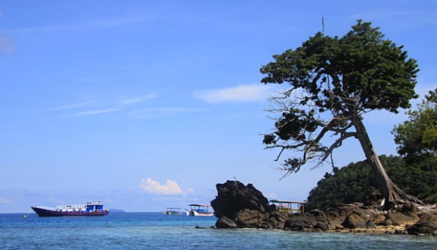 Sambut Tahun Baru di Sabang Aceh, Turis Diserang