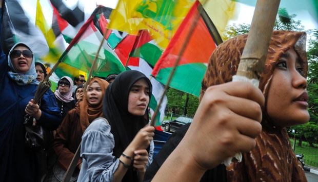 Kutuk Israel, Ratusan Warga Kumpul di Bundaran HI