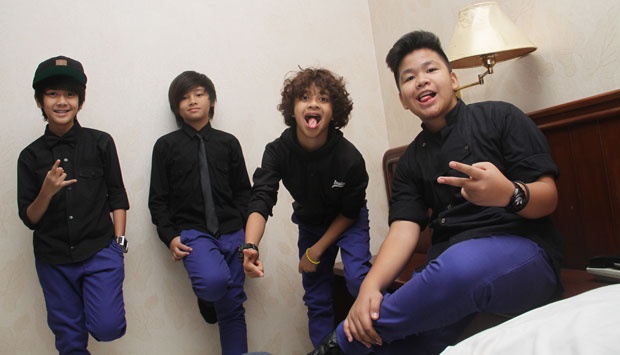 Gan Mau twitter ente di follow sama Coboy Junior Buka twitter sekarang!!!