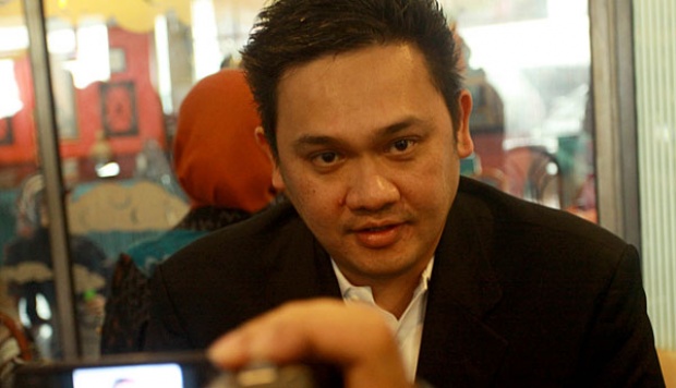 Farhat Abbas Sindir Walikota Bandung di Twitter