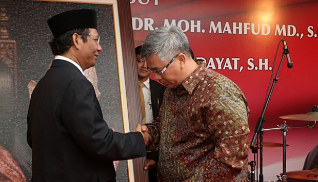 Akil Mochtar: Mahfud Md. Pernah Langgar Kode Etik