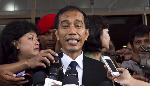 Jokowi Milih Tarawih Ketimbang Nonton Arsenal