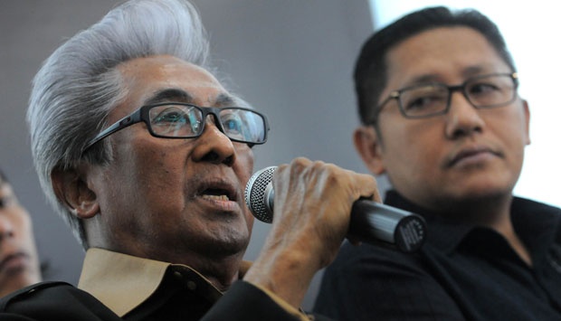 Alasan Adnan Buyung Jadi Pengacara Anas Urbaningrum