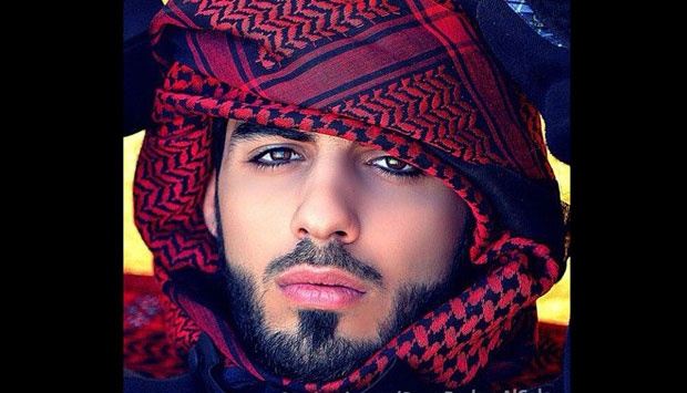 Pria tampan yang diusir dari Arab sekarang jadi terkenal di Facebook