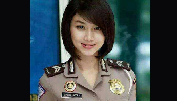 Ada yang tau ga sih Bu Polwan yang satu ini ?