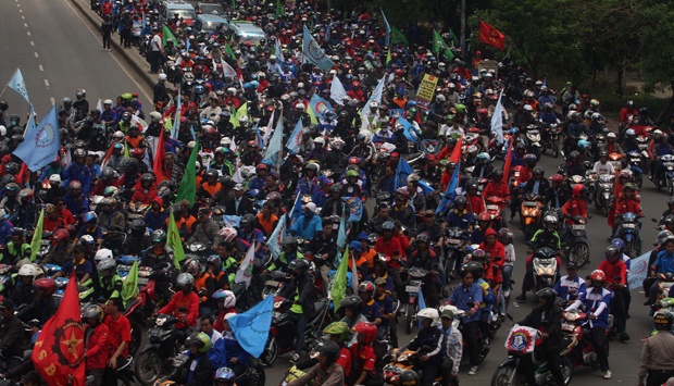 Hari Ini, Jutaan Buruh Mogok Nasional