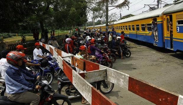 86 Persen Perlintasan Kereta di Jawa Tidak Dijaga