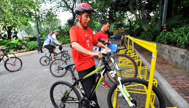 Gowes Bareng Lorenzo Sepeda  Jokowi  Seharga Motor  KASKUS