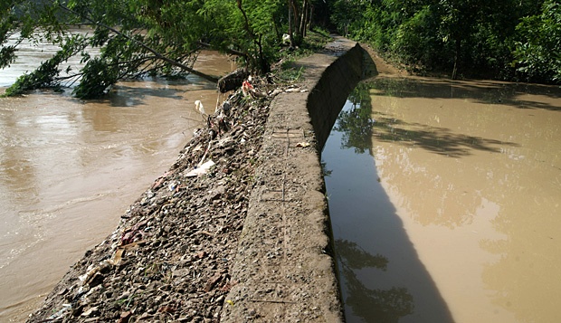 1.200 Rumah di Jatiasih Terendam Banjir 3 Meter