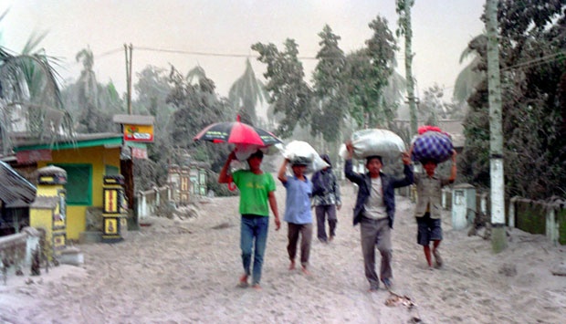 [Sampai ke Purwokerto] Hujan Pasir Kelud Sapu Seluruh Kota 