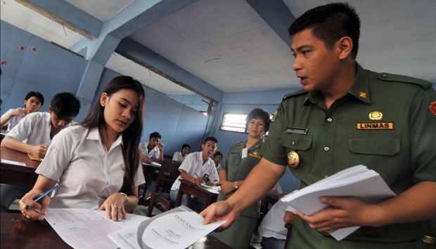 (PARAH) INI DIA DAFTAR SEKOLAH DI JAKARTA YANG SISWANYA MENGGUNAKAN KUNCI JAWABAN 