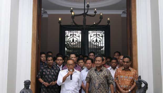 aburizal-lebih-nyaman-prabowo-ketimbang-jokowi