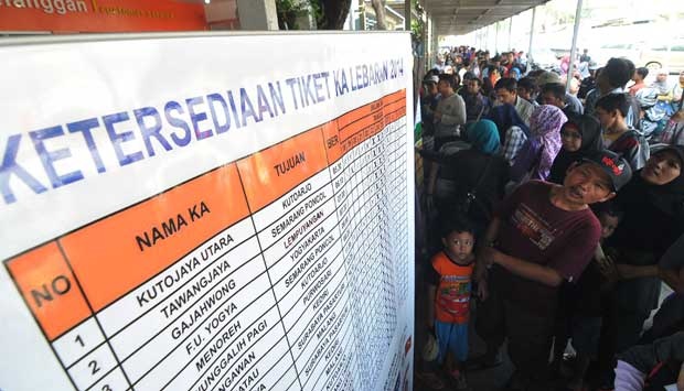 Tiket Kereta Ini Bisa Dibeli dengan KTP Palsu