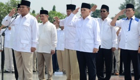 &#91;Kudanya 3 Miliar&#93; Harga Kemeja Putih Prabowo Cuma 150 Ribu