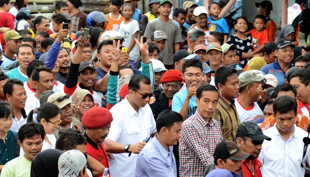 Puluhan Spanduk Jokowi-JK Dirusak