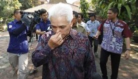 &#91;Salam Gigit Jari&#93; Diundang PDIP, Hatta Rajasa Pilih Pergi ke Inggris 