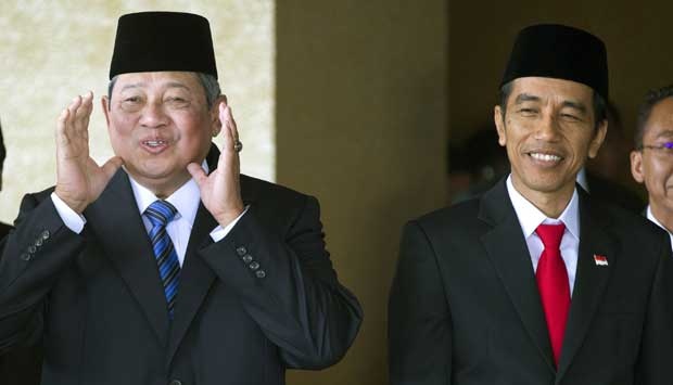Celetuk Politik Indonesia - Rupiah Jeblok, SBY Bela Jokowi ??