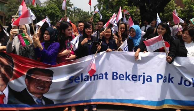#Presiden Jokowi Jadi Peringat Satu Trending Topic