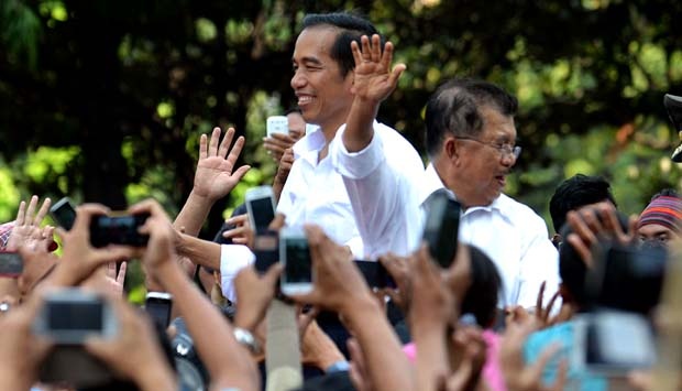 Karyawan Bank Ikut Nonton Pesta Jokowi 