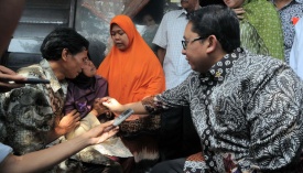 Curhat Fadli Zon dan Hinaan Jilbab di Twitter