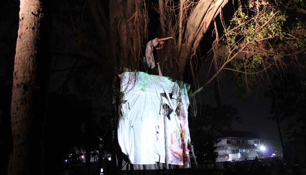 "Hantu" Prancis di Pohon Beringin Teater Jakarta
