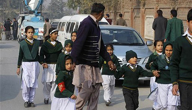 Taliban Bantai Ratusan Pelajar yang Sedang Ujian
