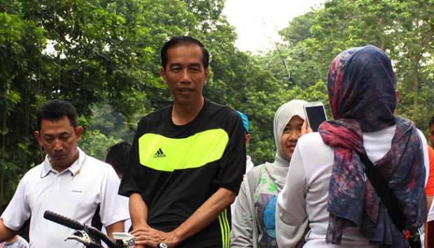 Jokowi Dapat 'Rapor Merah', Mahasiswa Kepung Istana Bogor