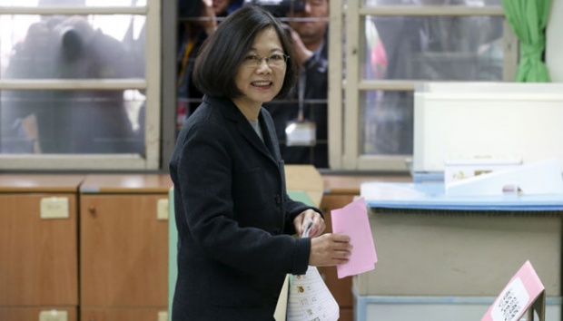 Kasus Covid-19 Bertambah, Presiden Taiwan Minta Maaf