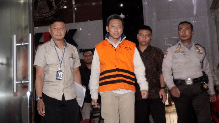 &#91;update info &#93; KPK Resmi Menahan Bupati Kebumen M Yahya Fuad 