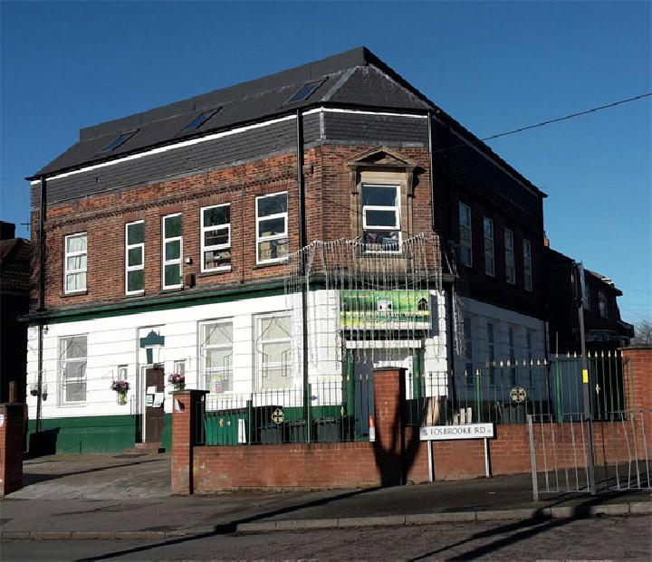 dua-masjid-di-inggris-dilempari-bola-baja-pakai-ketapel-kenapa